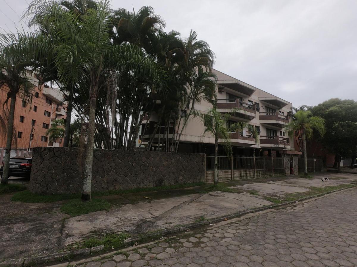 Excelente Localizacao, 400 Metros Da Praia Ar Condicionado E Wi-Fi Lejlighed Ubatuba Eksteriør billede